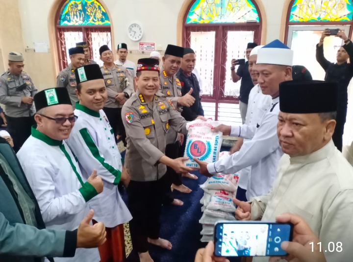 Polda Sumut Jumat Curhat di Mesjid Baiturrahman