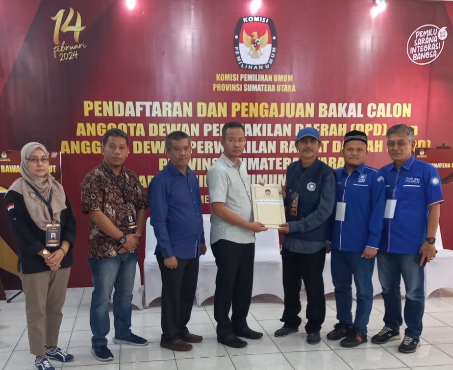 Lengkap dan Penuhi Persyaratan, Berkas 100 Bacaleg PAN Sumut Diterima KPU