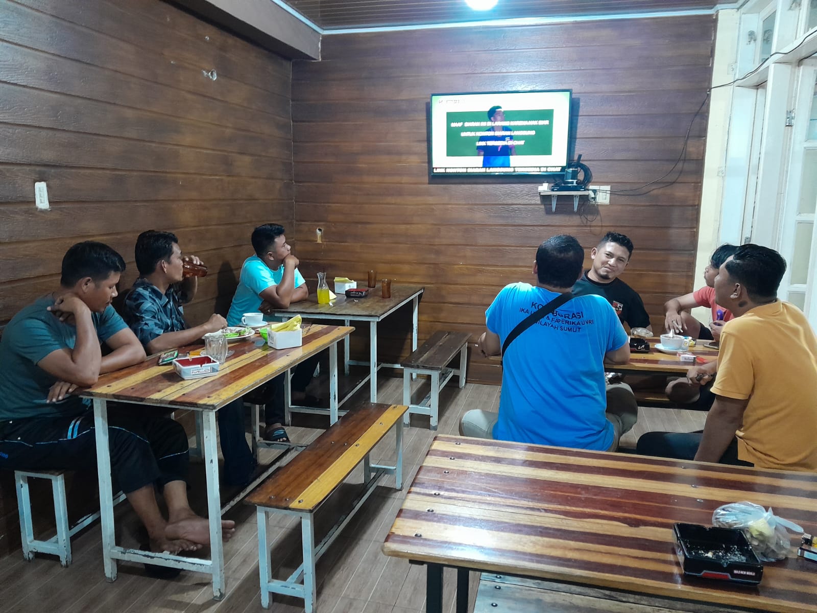 DPD KNPI Tapteng Gelar Nobar Final Sepak Bola Sea Games 2023