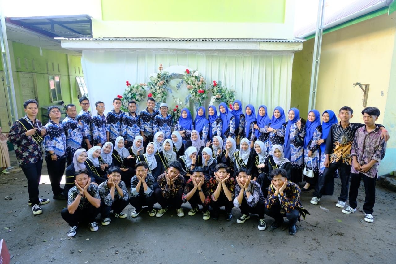 Purna Siswa Kelas X11 SMK Islam Terpadu Angkatan Ke-2 Tahun 2023 dan MDTA Angkatan Ke- VI Desa Sidomulyo