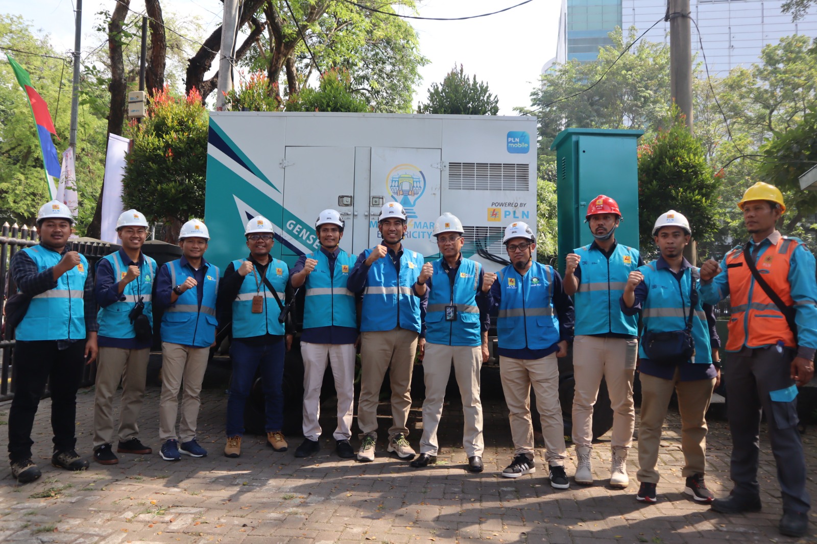 PLN Kawal Pasokan Listrik HUT Dekranas Ke-43 & Ajang Gelar Melayu Serumpun 2023 di Medan