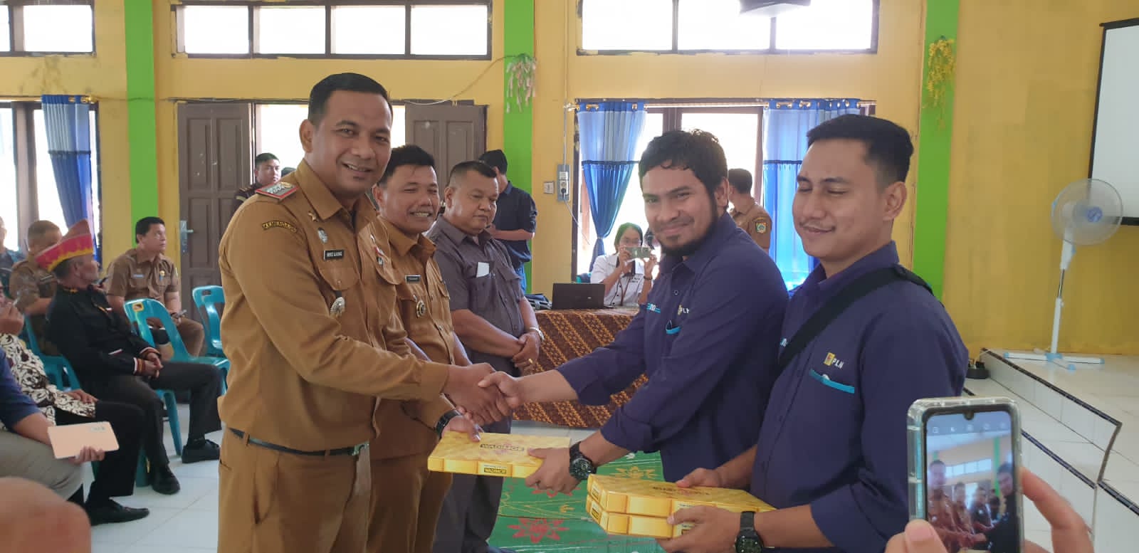 Pesta Adat Persentabien Warnai Pelepasan Lahan PSN PLTA Kumbih-3 (45 MW)