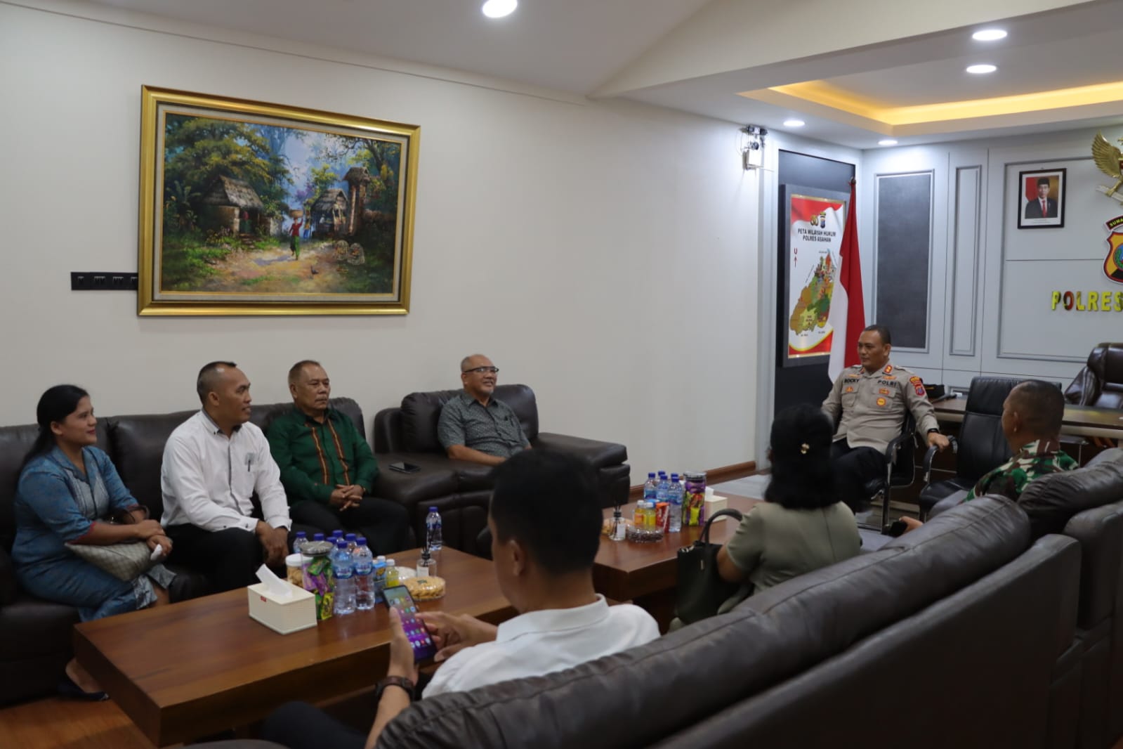 Kapolres Asahan Terima Silaturahmi, Pengurus Gereja HKBP Ebenezer Mutiara Kisaran