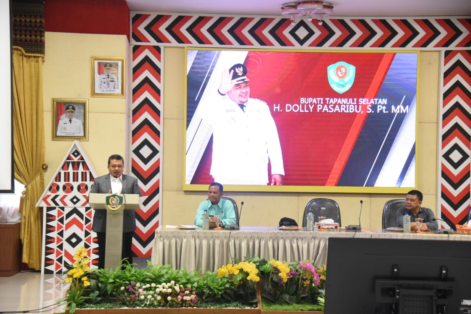 Serahkan SK PNS Formasi 2019, Bupati Tapsel Dolly Pasaribu : PNS Harus Amanah, Disiplin dan Tanggungjawab