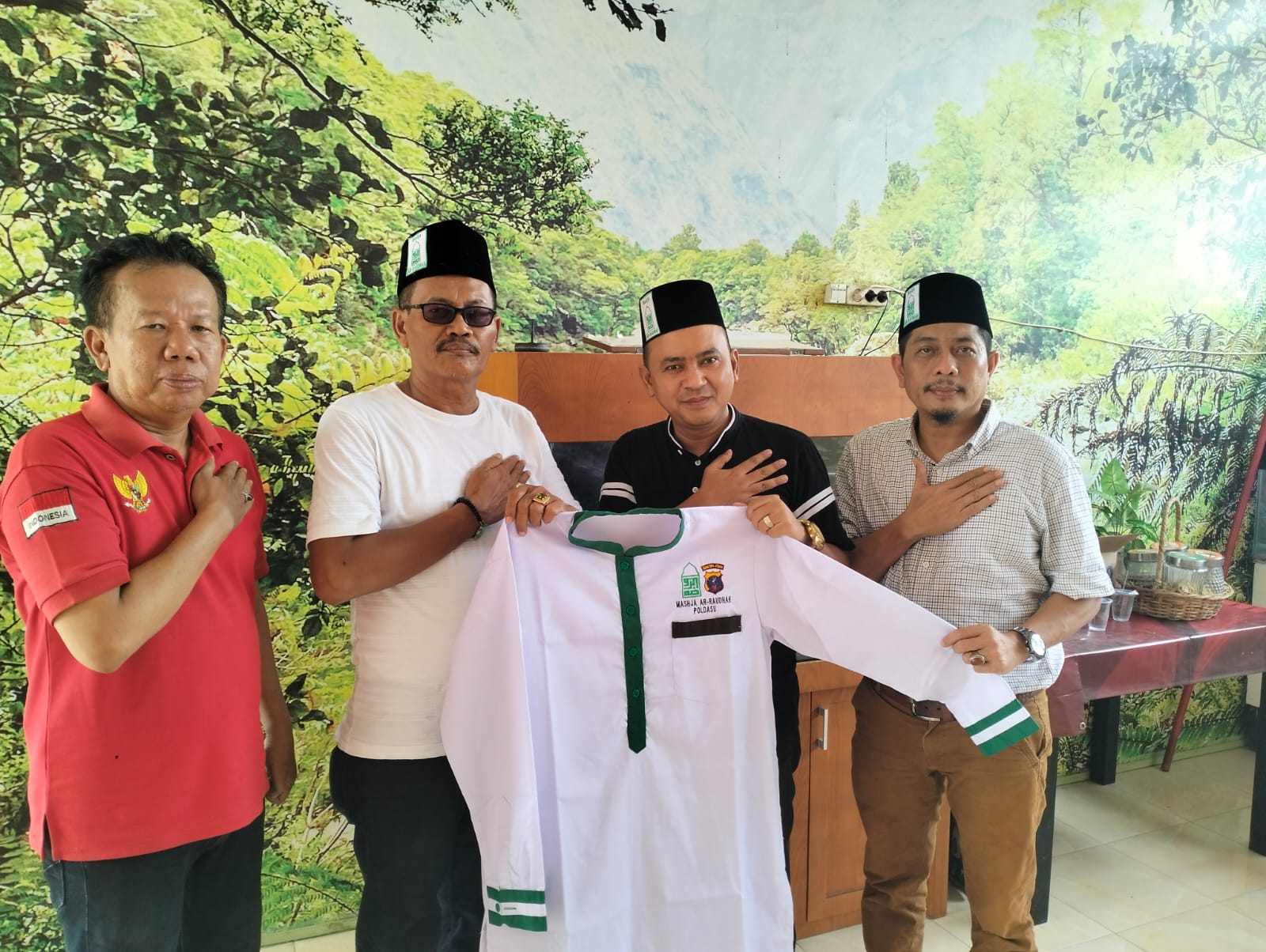 Ketum PB Pendawa Indonesia Terima Kunjungan Silaturahmi Ketum Mashja Ar-Raudhah Poldasu