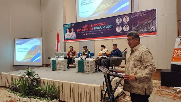 Wali Kota Solok, Zul Elfian Umar menghadiri dan mempresentasikan kondisi Wilayah Kota Solok