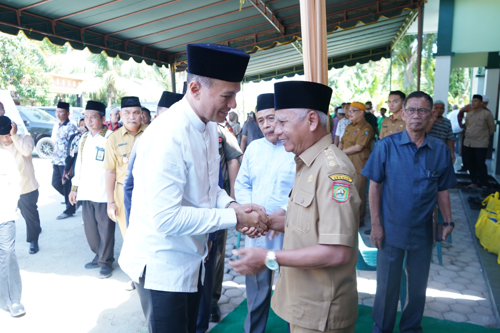 Wagubsu Bersama Bupati Asahan Resmikan Mesjid Istiqomah Al Musannif