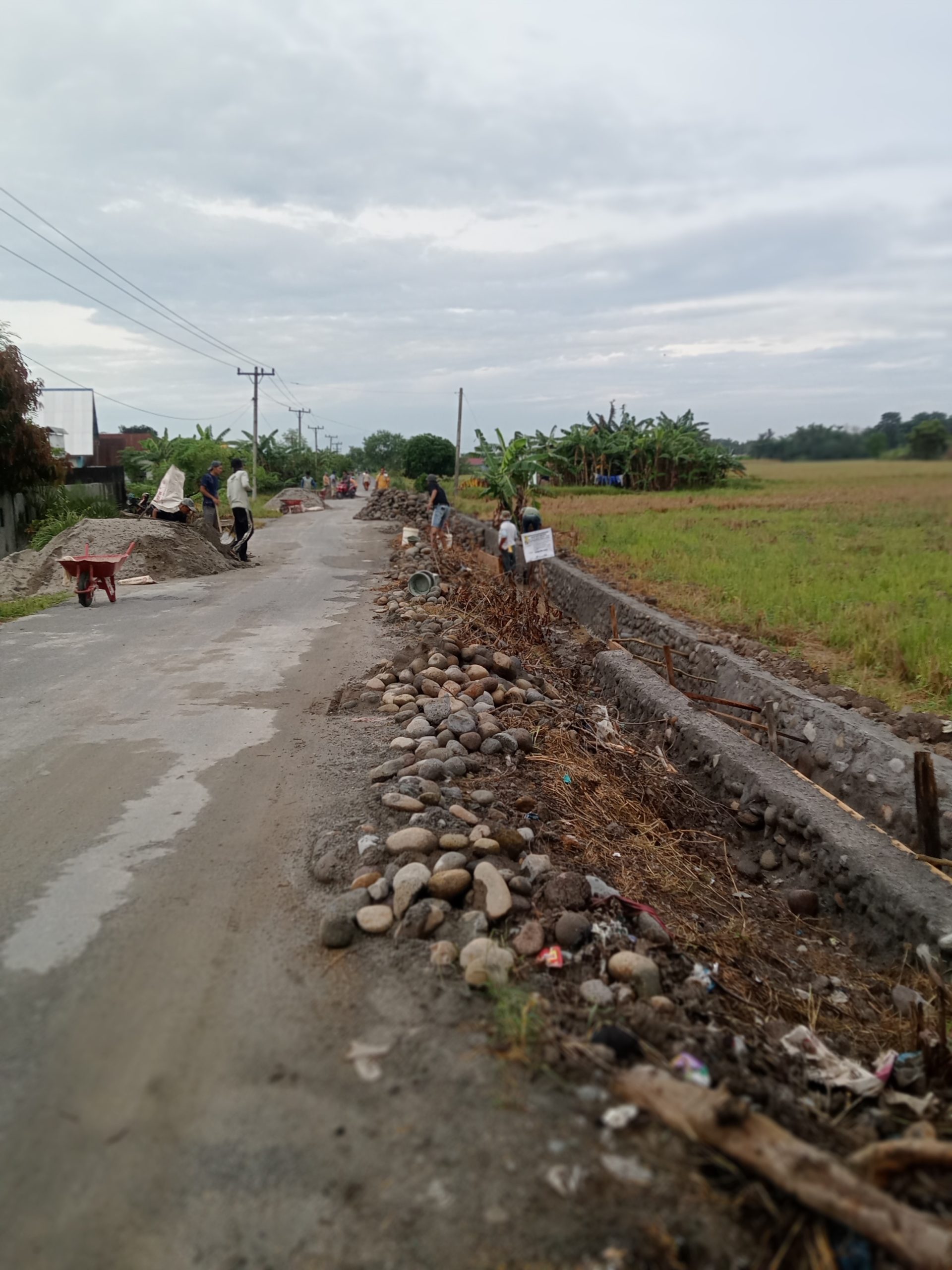 Pengerjaan Proyek Tanggul Irigasi di Paya Gambar Diduga Asal Jadi, Kejatisu Diminta Usut