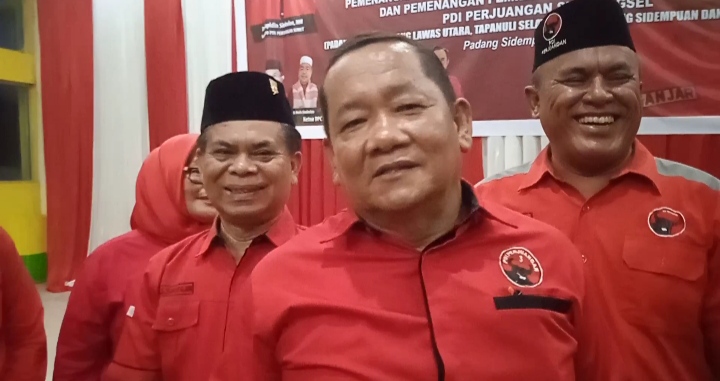 PDI-Perjuangan Wilayah Tabagsel Deklarasi Menangkan Ganjar Pranowo Presiden RI dan Caleg di Pemilu 2024.Ini Penjelasan Rapidin Simbolon