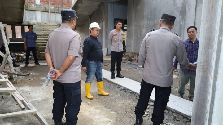 Kapolres AKBP Imam Zamroni Tinjau Progres Pembangunan Mapolres Tapsel di Sipirok