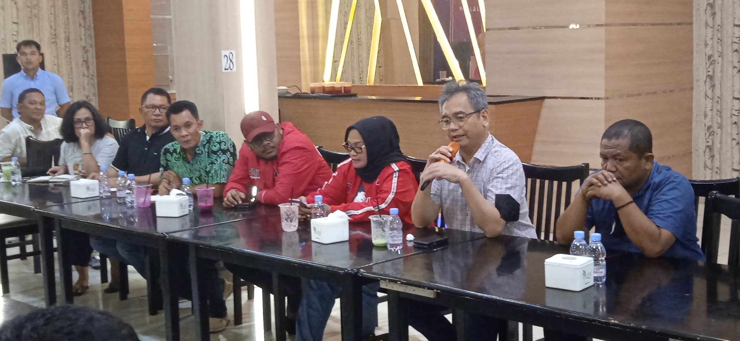 Sihar Sitorus Temu Ramah bersama DPC PDI-P Se Tabagsel,Tomas dan Beberapa Ormas Pemuda