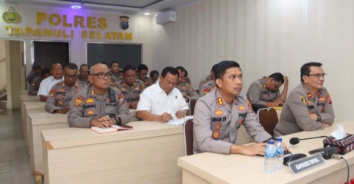 Ikuti Taklimat Akhir Audit Kinerja Itwasda Poldasu, Simak Pesan Kapolres Tapsel