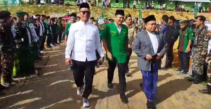 Puluhan Ribu Massa Hadiri Tasyakuran Satu ABAD NU di Musthofawiyah