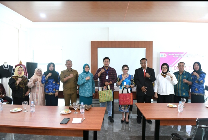 Tingkatkan Mutu Produk Fashion Daerah,  Dekranasda Sumut Latih Desainer   Kabupaten/Kota se-Sumut