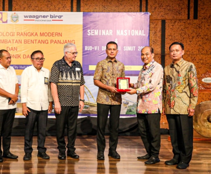 Buka Seminar Nasional Solusi Jembatan Bentang Panjang, Ijeck Harapkan Ini