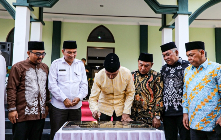 Resmikan Masjid Nurul Iman Al-Musannif , Ijeck Dorong BKM Dirikan Rumah Tahfidz