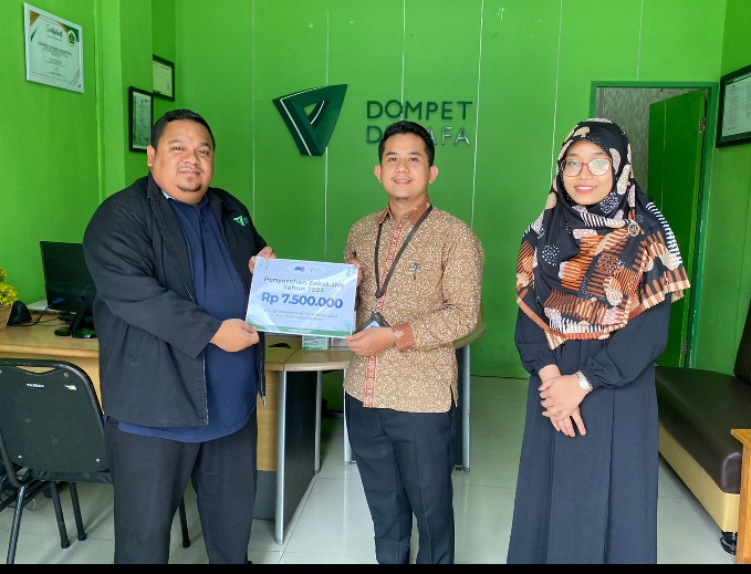 JNE Medan Serah Terima Dana Zakat ke DD Waspada Tahun 2023