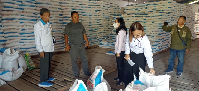 Ombudsman Sumut Temukan Timbunan Ratusan Ton Pupuk Ponska/NPK Bersubsidi di Gudang PT Pupuk Indonesia (Persero) di Sergai, Poldasu Diminta Usut