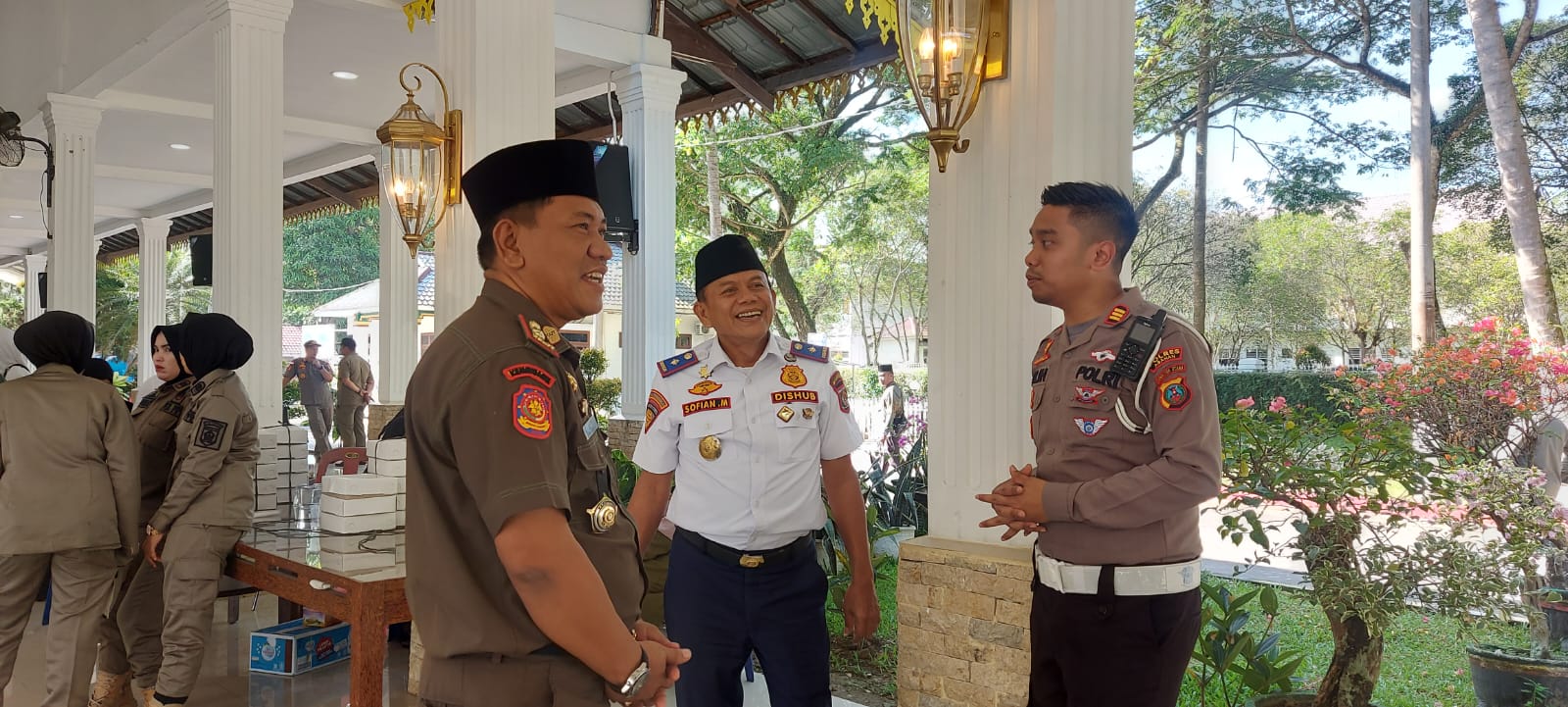 Satlantas Polres Asahan Berikan Pengawalan Kepada Jamaah Haji Asahan