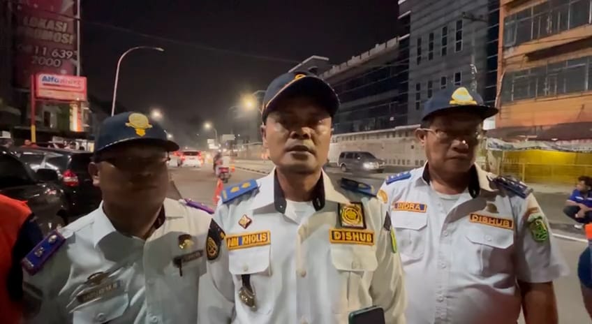 Dishub Medan Lakukan Perbaikan Marka Jalan di Sejumlah Titik di Kota Medan