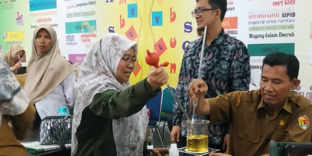 Dinas Lingkungan Hidup mengadakan Sosialisasi Gerakan Peduli dan Berbudaya Lingkungan Hidup di Sekolah (PBLHS)