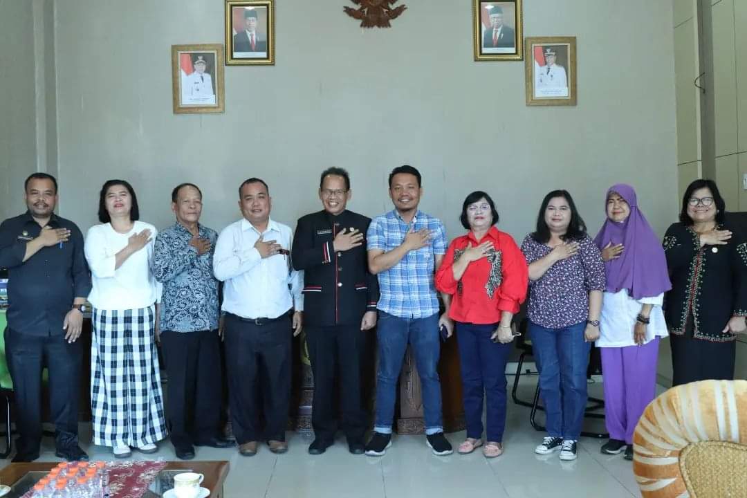 Sekda Pakpak Bharat Terima Audensi Pengurus Lembaga Adat Pakpak Kabupaten Asahan