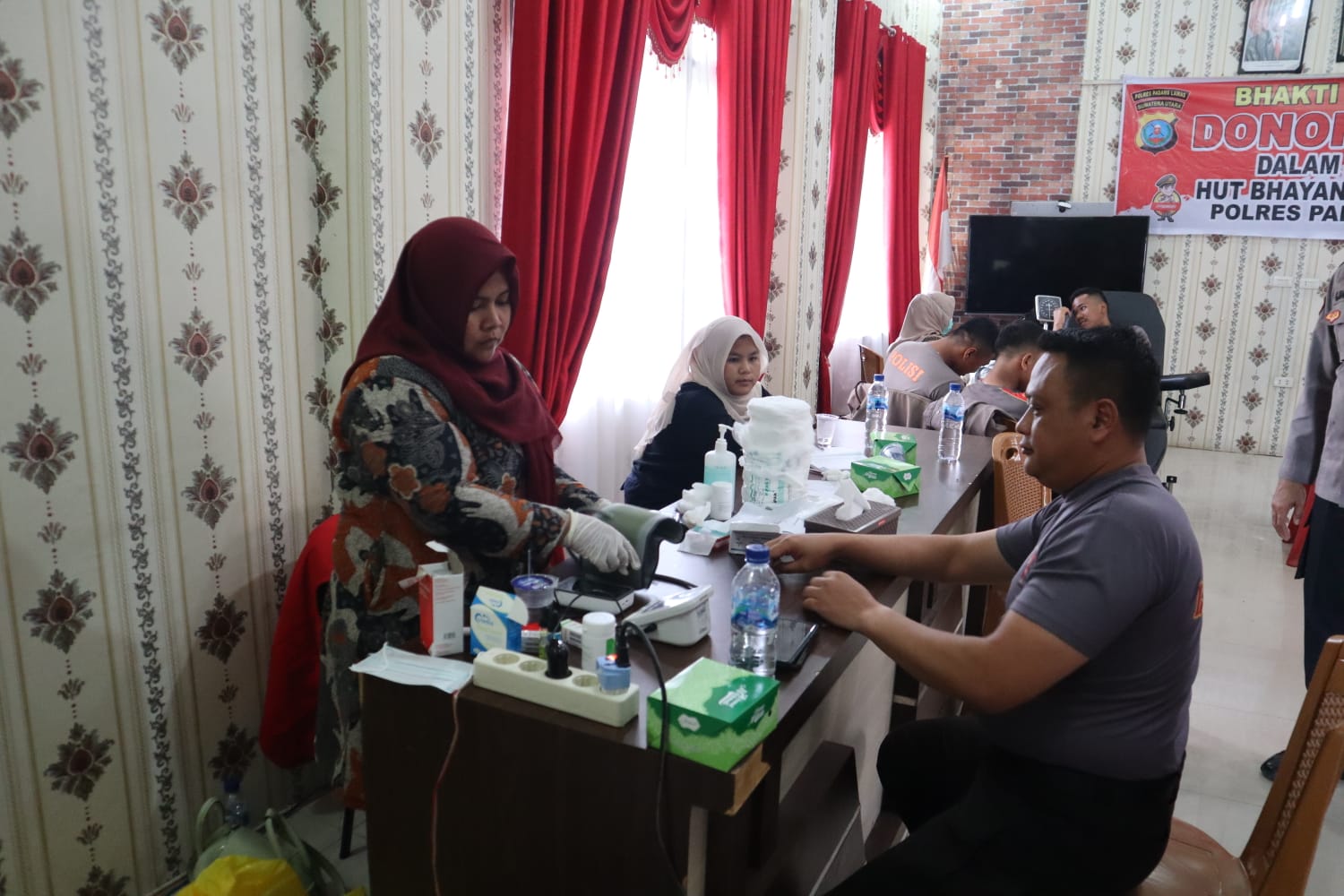 Jelang Hut Bhayangkara ke 77,Kapolres Palas AKBP Indra Y,I Awali Giat Donor Darah di Bakti Kesehatan Presisi Polri