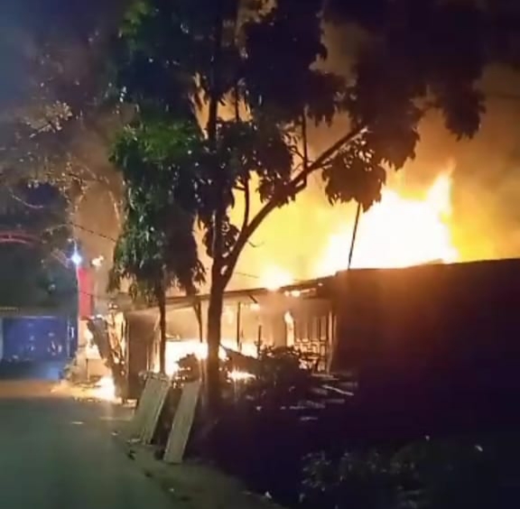 Sijago Merah Mengamuk, Ludeskan 5 Rumah di Batang Kuis 1 Korban Tewas Terpanggang