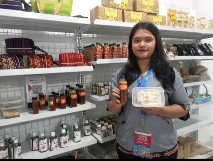 Madu Hutan Produksi Tigandreket Produk Andalan PRSU Stan Karo