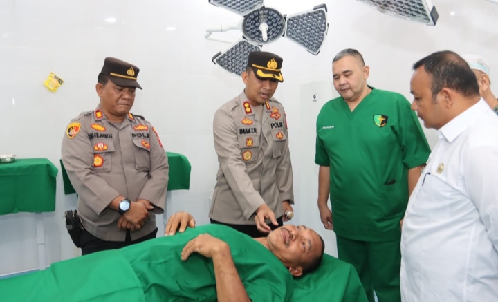 Kapolres Tapsel Gelar Pengobatan Massal, Bedah Minor, dan Layanan KB di Bulan Bakti Polri Presisi