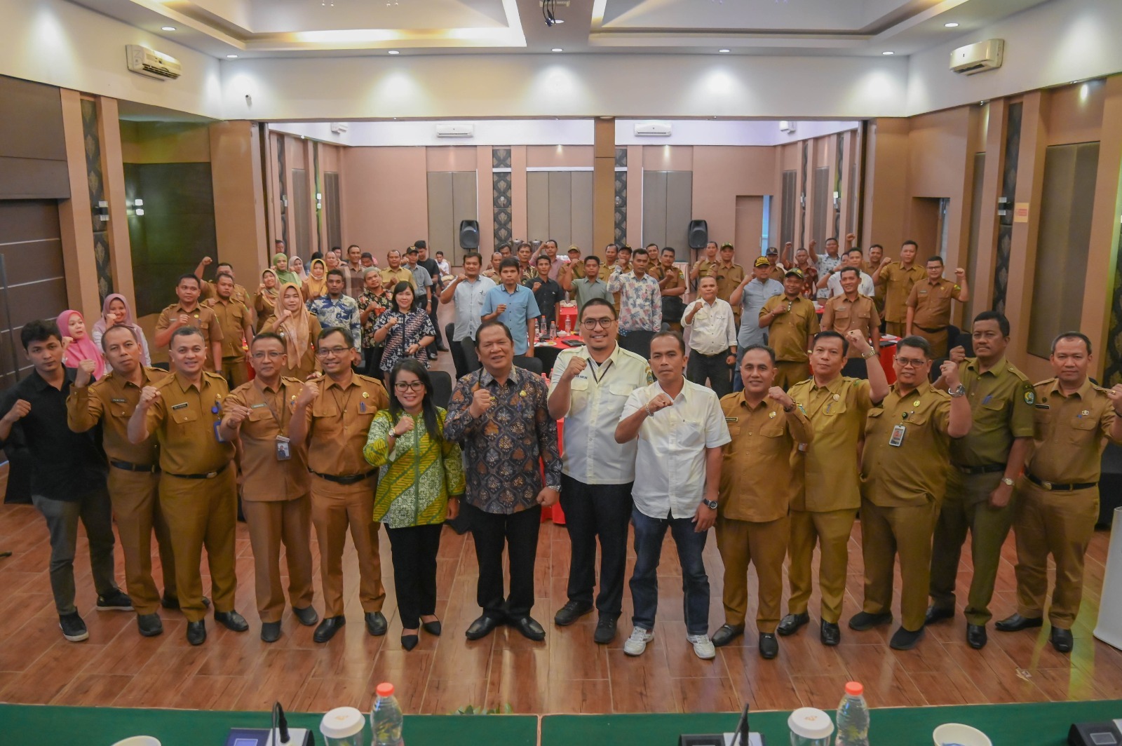 Walikota Padangsidimpuan Irsan Efendi Nasution, SH, MM buka kegiatan penyuluhan hukum bagi kepala desa