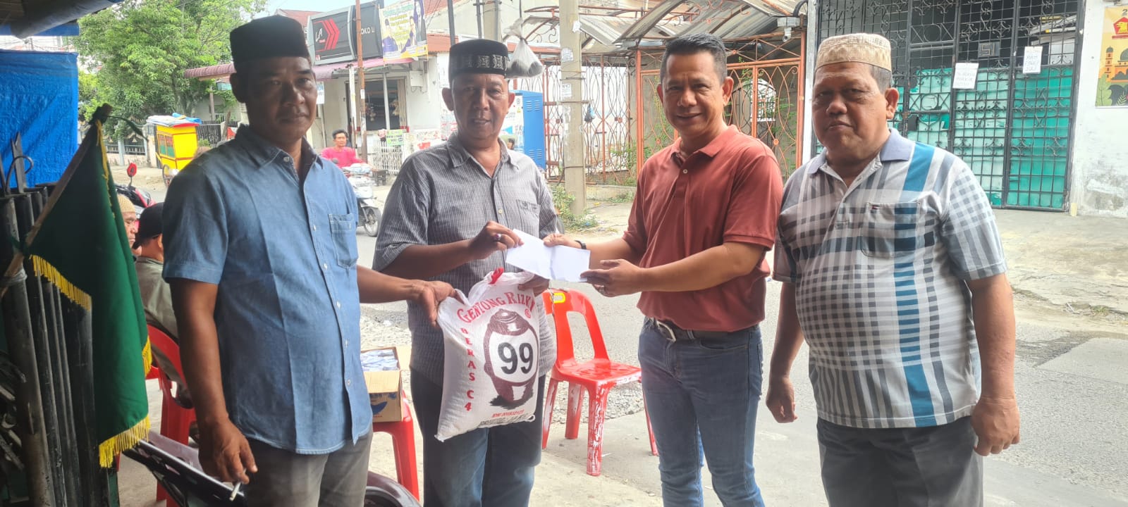 Pesan Orangtua Terus Dijalankan, Ketua Pewarta Melayat ke Rumah Duka dan Berikan Uang Duka