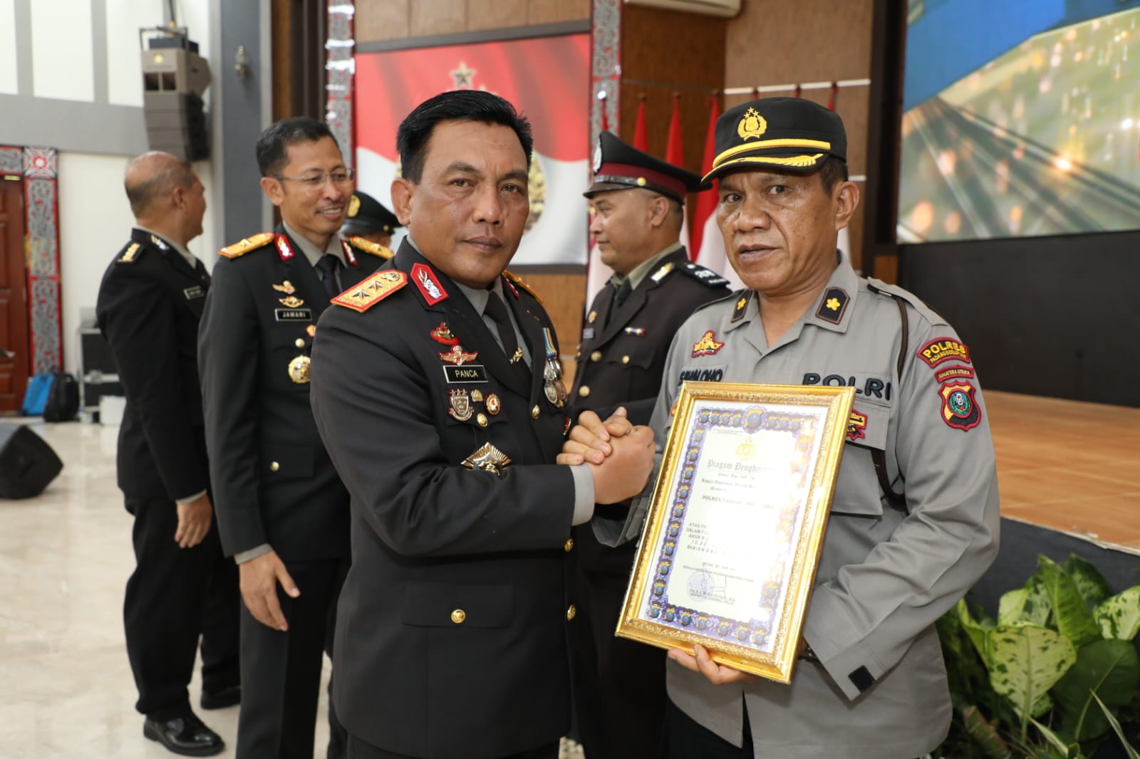 Lagi dan Lagi.....Polres Padangsidimpuan Raih Penghargaan Follower Medsos dari Kapolda Sumut