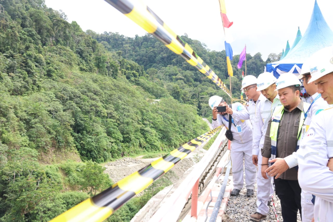 Bupati Tapsel Dolly Pasaribu Hadiri Pengalihan Aliran Sungai Batang Toru Untuk Pembangunan Bendungan (DAM) PLTA