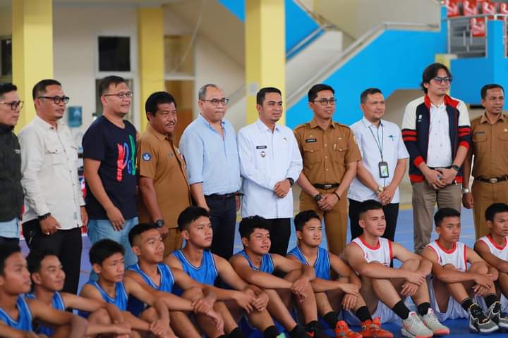 Wakil Walikota Solok,Dr.H.Ramadhani Kirana Putra secara resmi membuka Turnamen Bola Basket Walikota Cup 2023