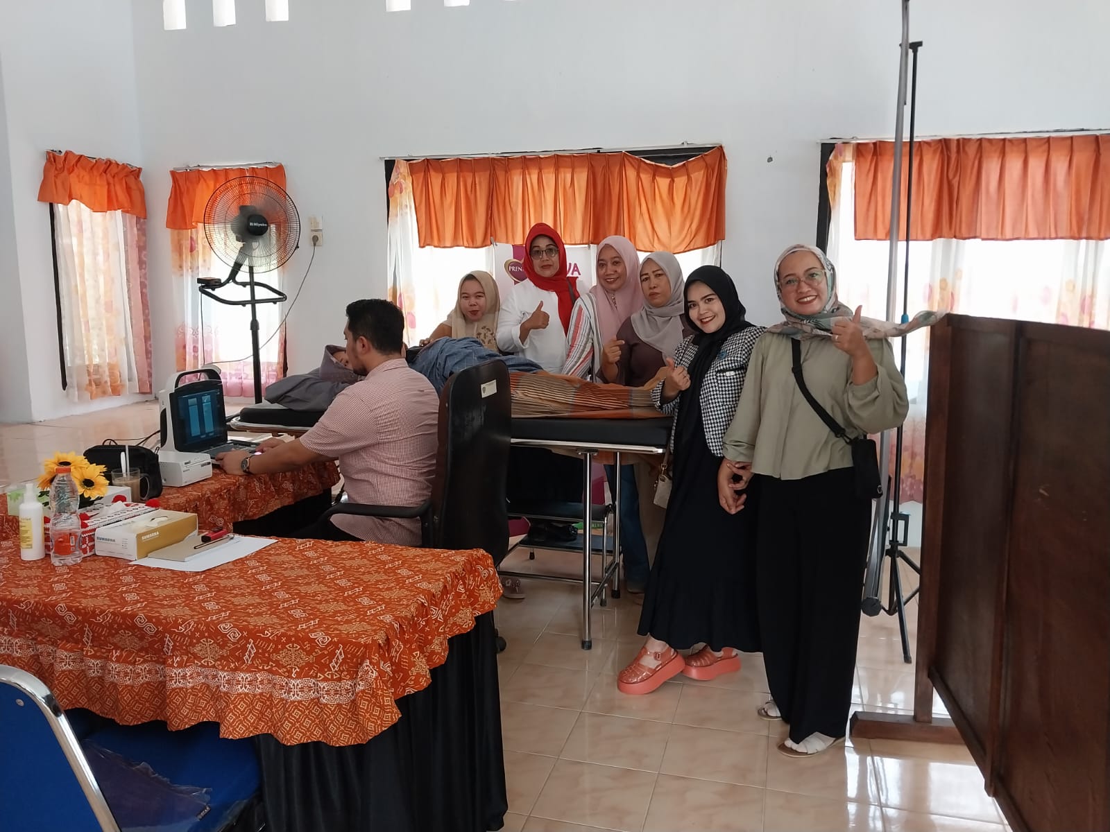 Bupati Tapsel Dolly Pasaribu Hadirkan Pelayanan USG Gratis Untuk Masyarakat Muara Batang Toru