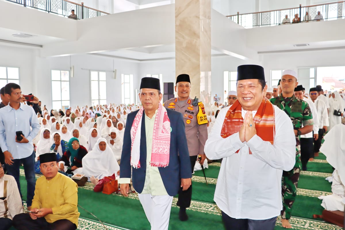 Walikota Padangsidimpuan Irsan Efendi Nasution, SH.MM, Hadiri Zikir & Tabligh Akbar Menyambut Tahun Baru Islam 1 Muharram 1445 H Bersama Forkopimda