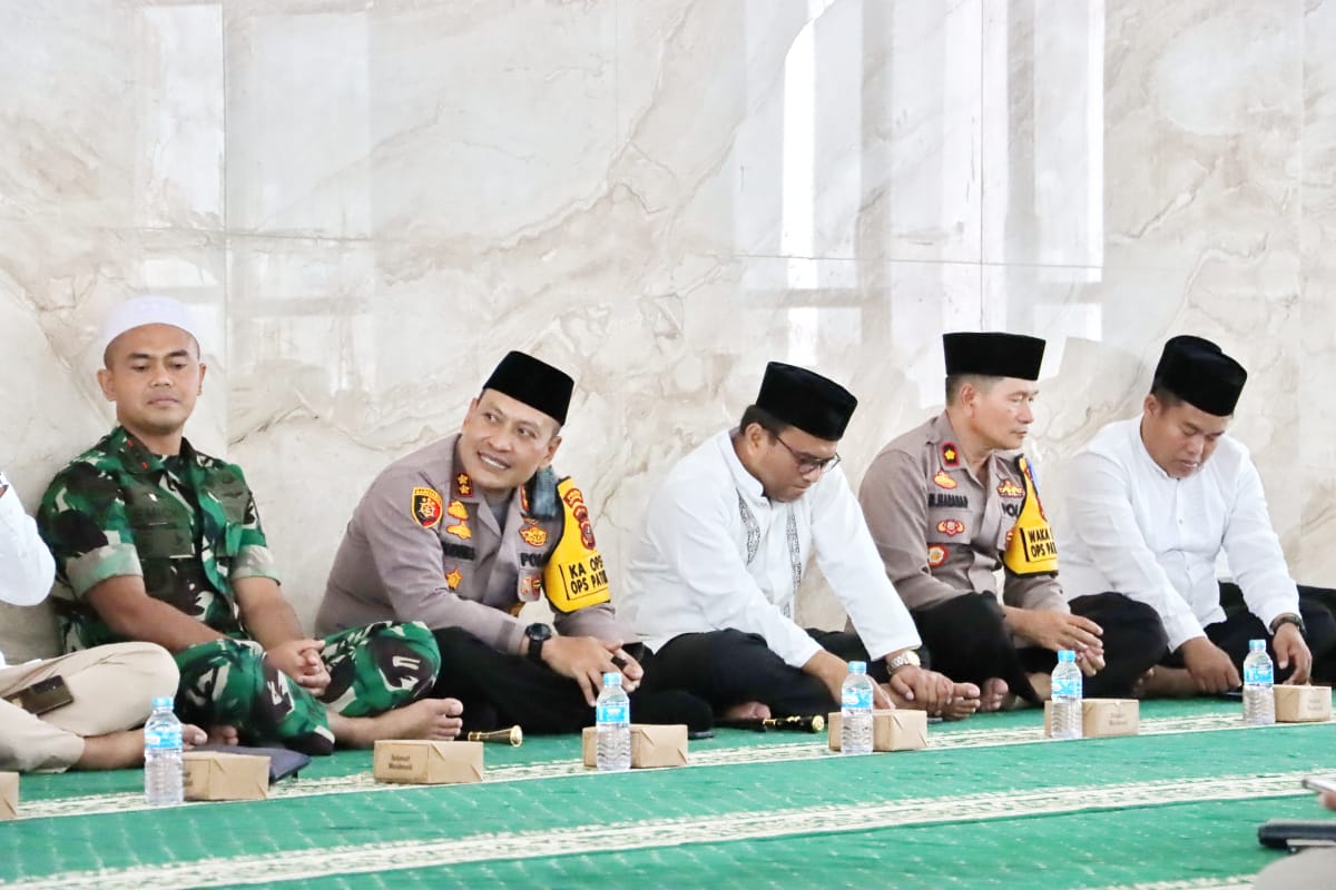 Kapolres AKBP Dudung Setyawan Hadiri Zikir & Tabligh Akbar Menyambut Tahun Baru Islam 1 Muharram 1445 H Bersama Forkopimda