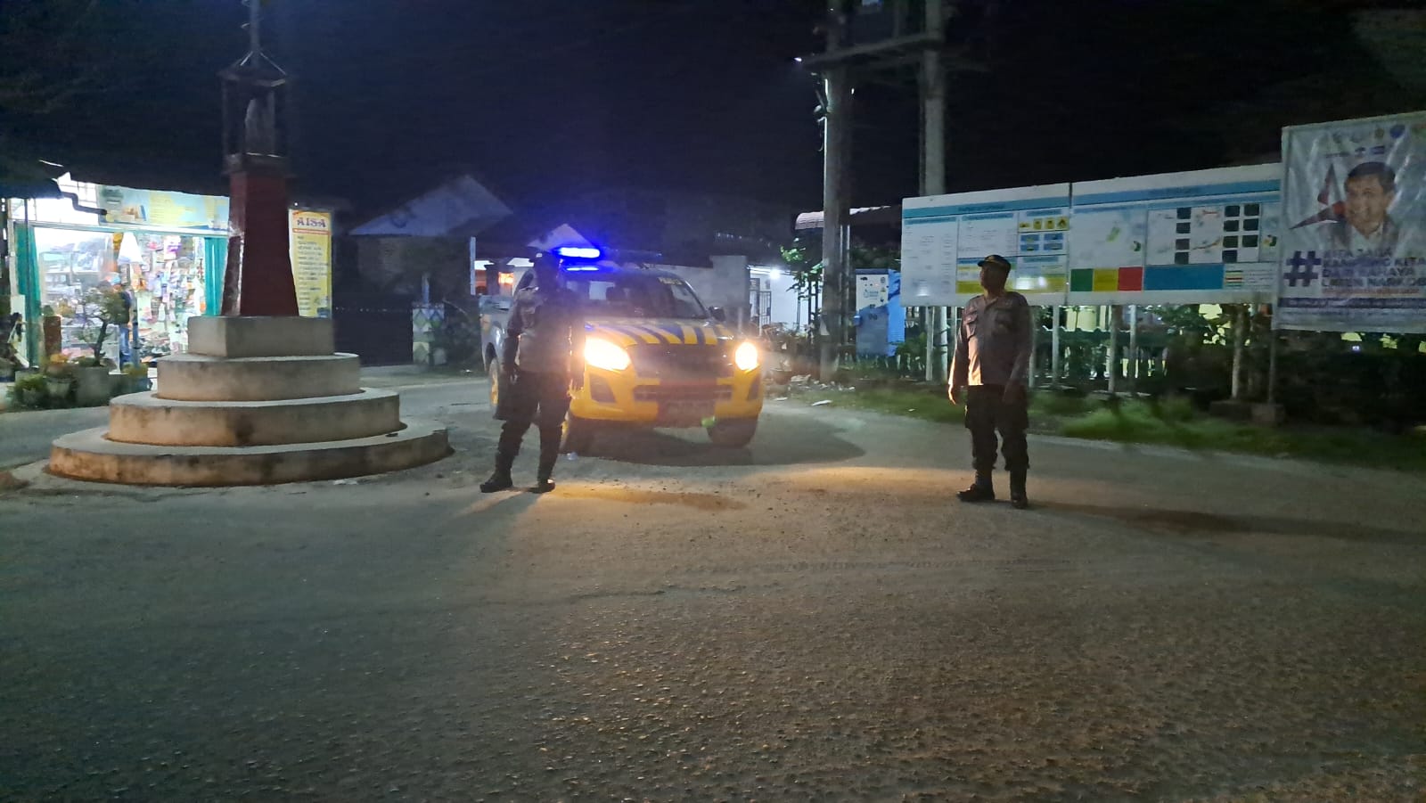 Berikan Rasa Aman, Personel Polsek Bandar Pulau KRYD dan Lagroli Blue Light
