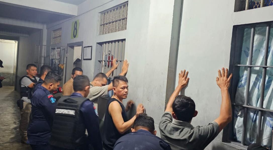 MENDADAK, KALAPAS KELAS IIB PADANGSIDIMPUAN KANWIL KEMENKUMHAM SUMUT PIMPIN RAZIA INSIDENTIL