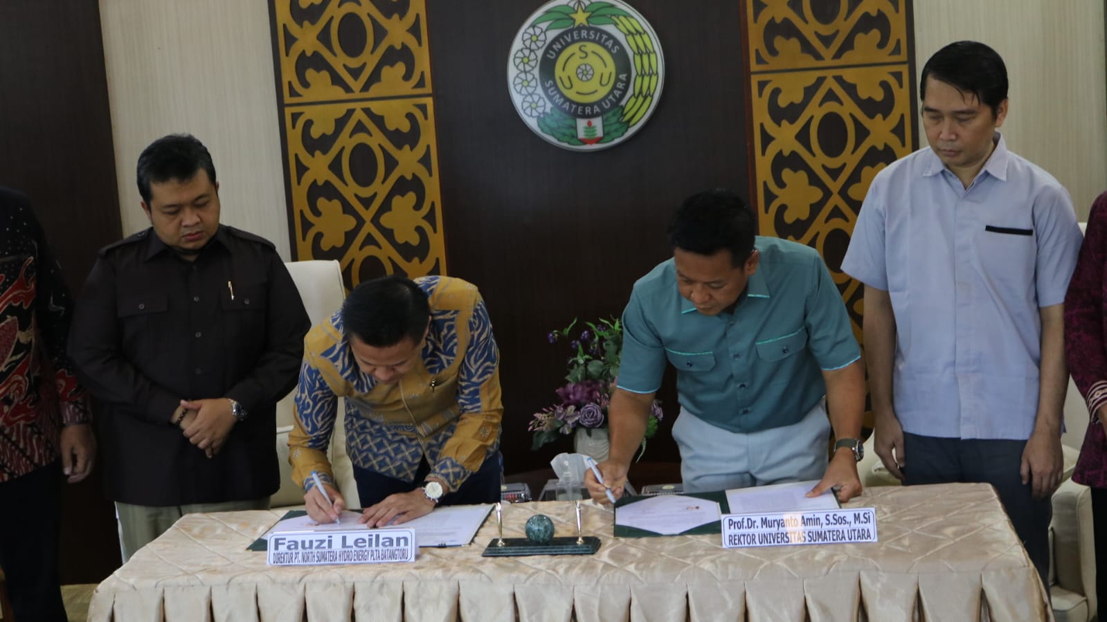 Dihadiri Bupati Tapsel Dolly Pasaribu, Penandatanganan Nota Kesepahaman antara PT. NSHE dan Universitas Sumatera Utara untuk Pengembangan Proyek PLTA Batangtoru yang Berkelanjutan