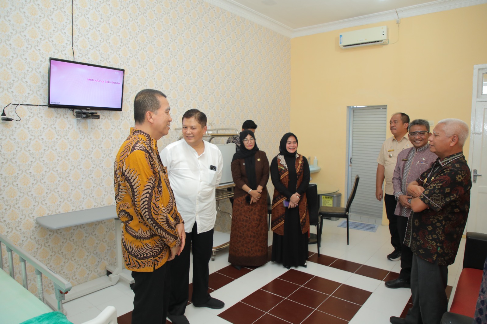 Bupati Asahan Resmikan Ruangan VIP Kebidanan RSUD HAMS