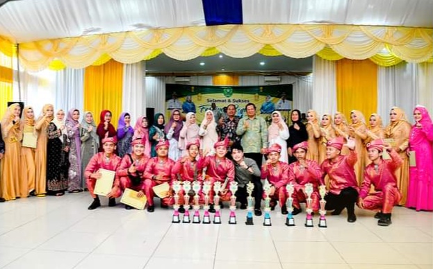 Kecamatan PSP Batunadua tampil sebagai Juara Umum dalam Festival Nasyid, Walikota : Teruslah Memacu Diri