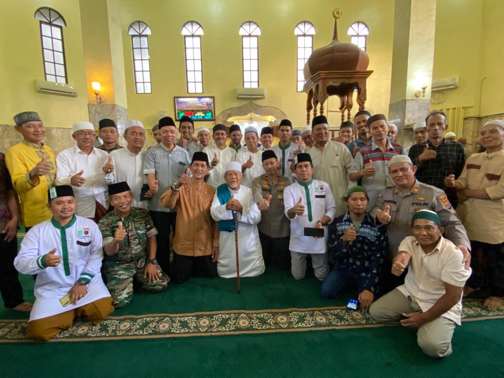 Wakapolda Sumut Laksanakan Safari Subuh Jumat Berkah ke - 23 Di Mesjid KHALID IBNUL WALID Medan Area, Menyampaikan 5 Program Prioritas Kapoldasu