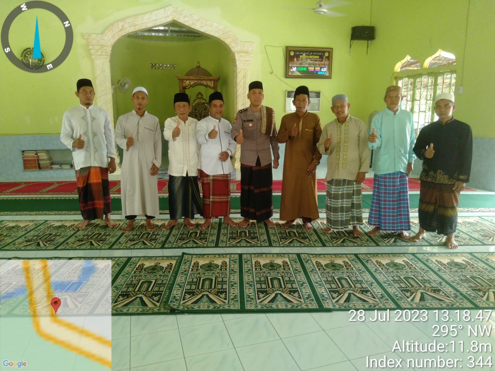 Kanit Sabhara Polsek Air Batu Gelar Jumat Curhat di Masjid Al Muttaqin