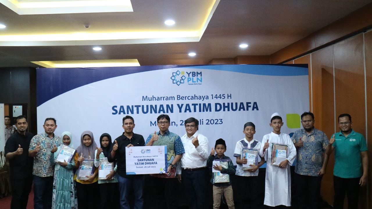 Rayakan Muharram Bercahaya 1445 H, YBM PLN UIP SBU Berbagi Dengan Anak Yatim dan Dhuafa