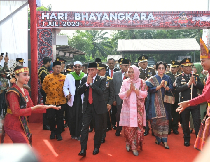 Hadiri Peringatan HUT ke-77 Bhayangkara, Edy Rahmayadi Berharap Polda Sumut Terus Berikan yang Terbaik untuk Masyarakat
