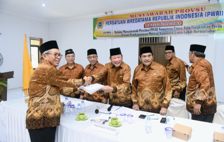 Diisi Pensiuan ASN Profesional, Pemprov Sumut Harapkan PWRI Sumut Terus Berkontribusi Bangun Daerah