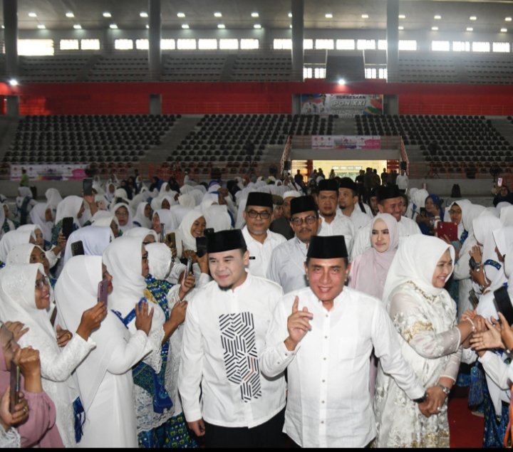 Tabligh Akbar Bersama Ribuan Masyarakat, Edy Rahmayadi Ajak Jadikan Tahun Baru Hijriah Momentum Perbaiki Diri