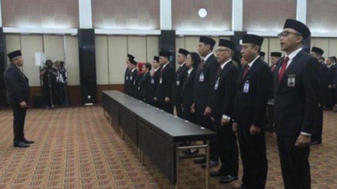 Gubernur Bank Indonesia Perry Warjiyo Lantik 15 Pemimpin Baru, Ini Daftarnya!